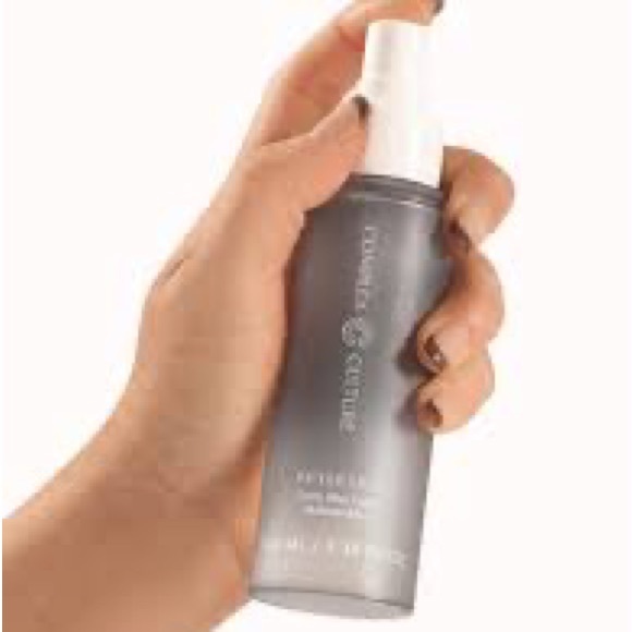 Hydrating Face Mist Blue Light Defence - Picture 5 of 7